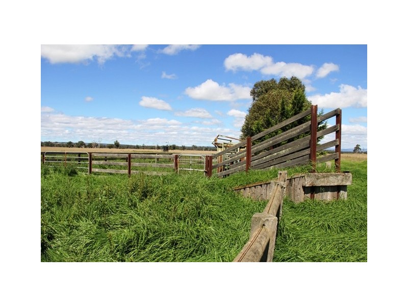 745 Lower Cairnbrook Road, Glengarry VIC 3854