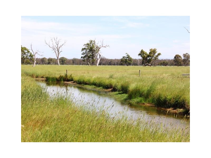 745 Lower Cairnbrook Road, Glengarry VIC 3854