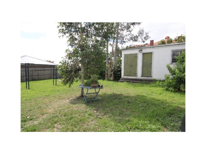 76 Temple Street, Heyfield VIC 3858