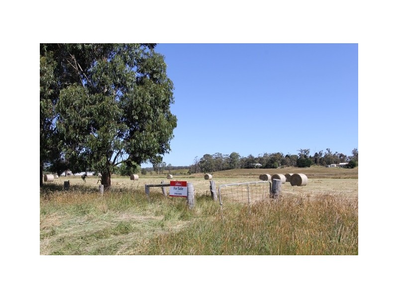 CA 11 Mertonvale Rd cnr Taylors Rd, Willung VIC 3847