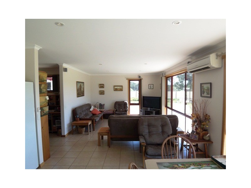 43 Draper Road, Heyfield VIC 3858