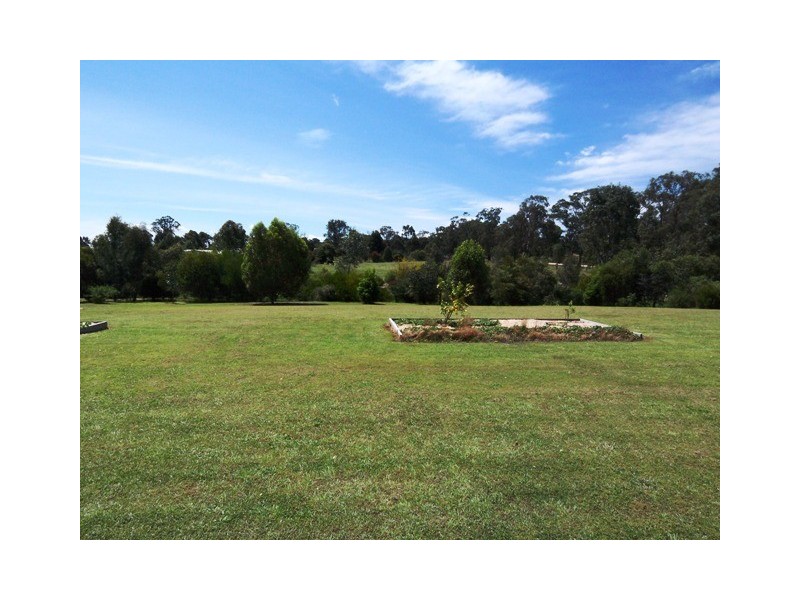 43 Draper Road, Heyfield VIC 3858