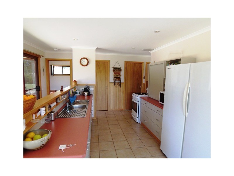 43 Draper Road, Heyfield VIC 3858