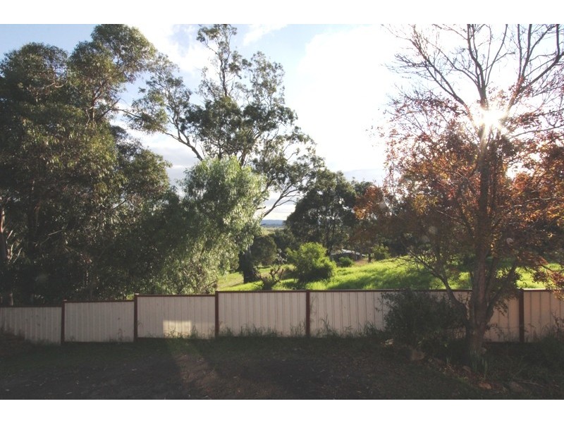 14 Davis Street, Heyfield VIC 3858