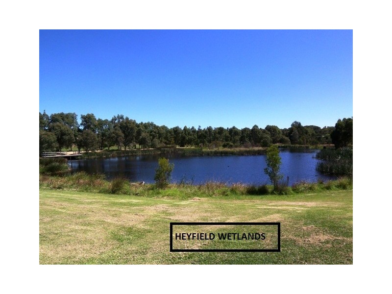 14 Davis Street, Heyfield VIC 3858