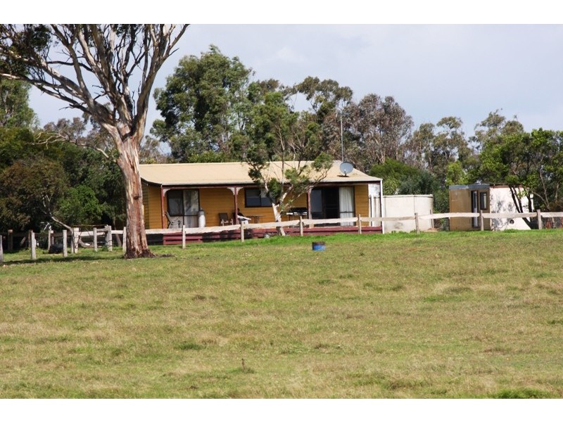 143 Sellings Lane, Maffra VIC 3860