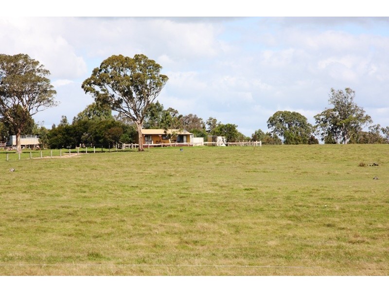 143 Sellings Lane, Maffra VIC 3860