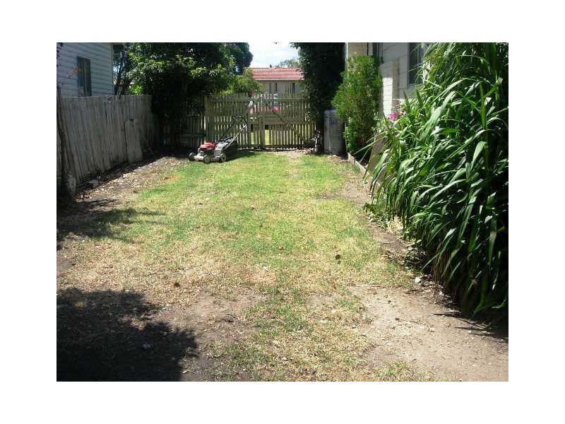 24 Mills Street, Heyfield VIC 3858