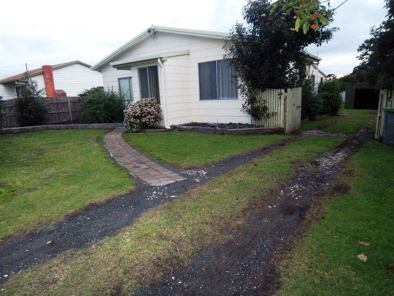 24 Mills Street, Heyfield VIC 3858