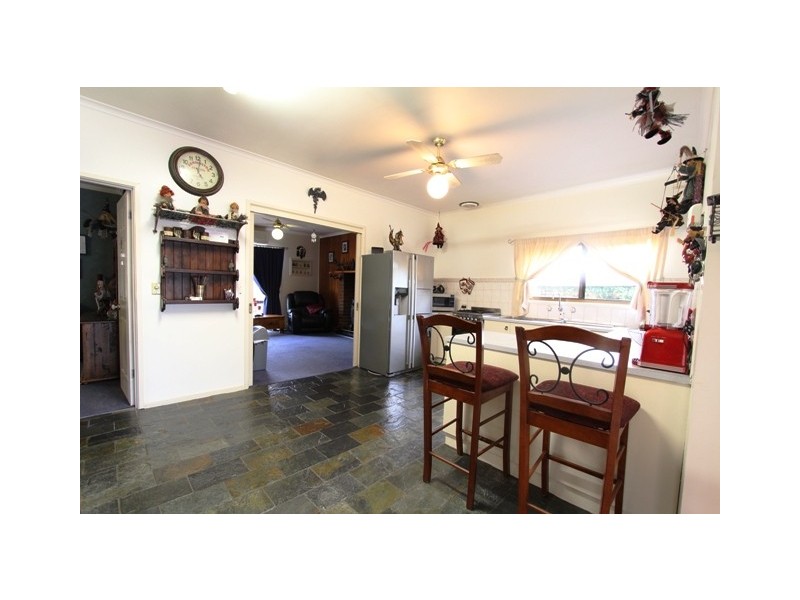 15 Bruce Street, Heyfield VIC 3858