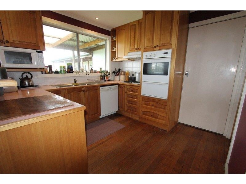 261 Luckmans Lane, Boisdale VIC 3860