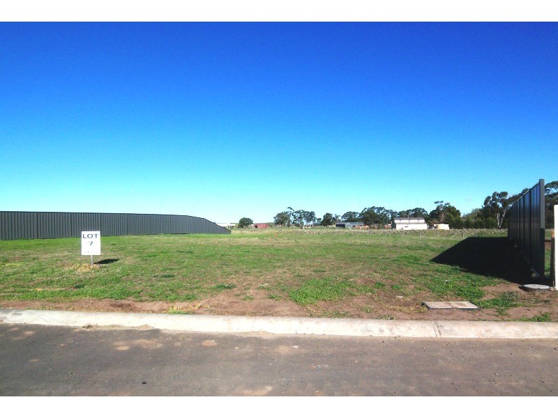 Lot 7 Parkinson Street, Maffra VIC 3860