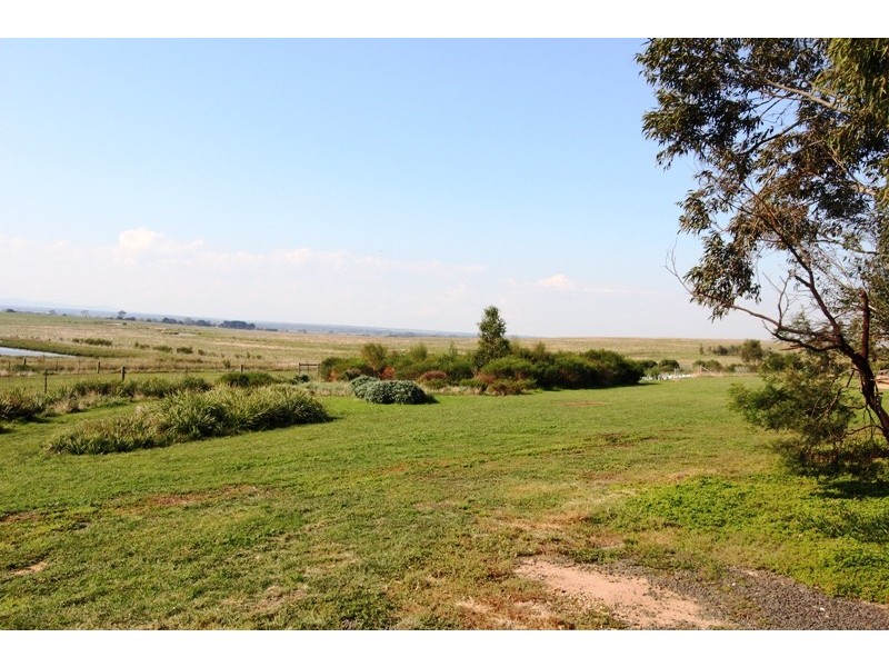 238 Falls Road, Maffra VIC 3860