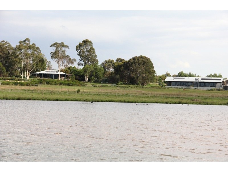 238 Falls Road, Maffra VIC 3860