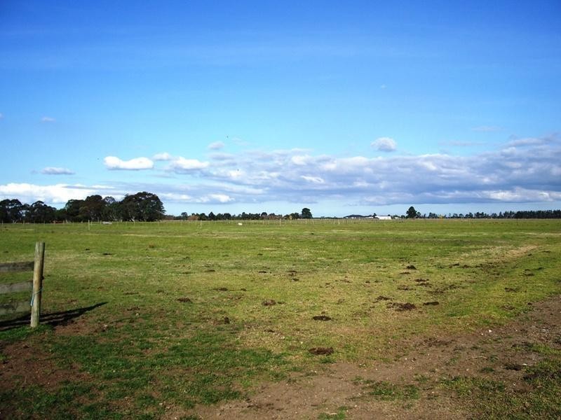 - Blandfords Lane, Stratford VIC 3862