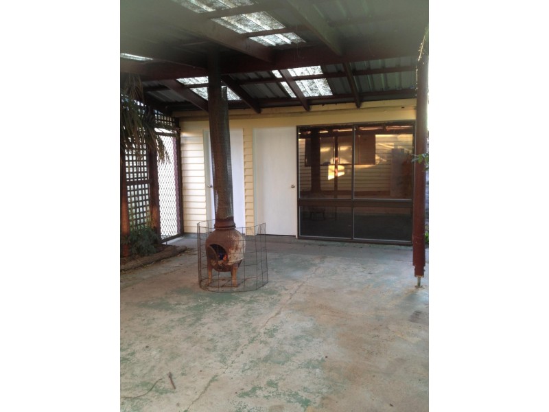 15 Anderson Street, Heyfield VIC 3858
