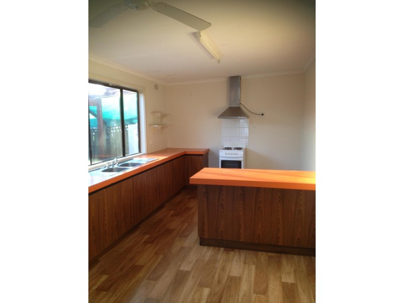 15 Anderson Street, Heyfield VIC 3858