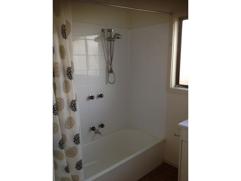 15 Anderson Street, Heyfield VIC 3858