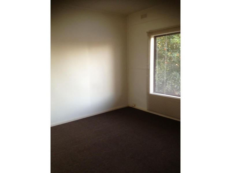 15 Anderson Street, Heyfield VIC 3858