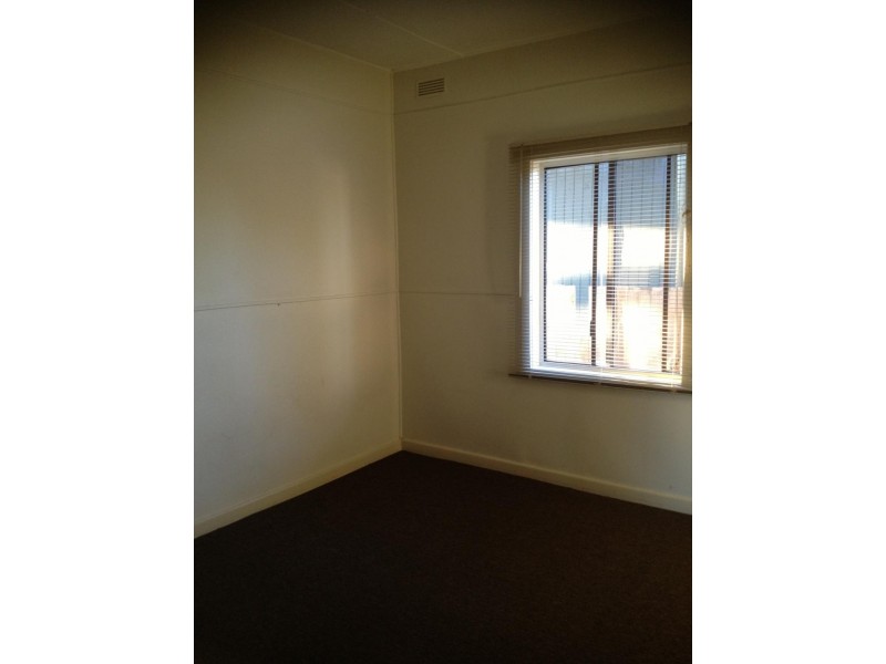 15 Anderson Street, Heyfield VIC 3858