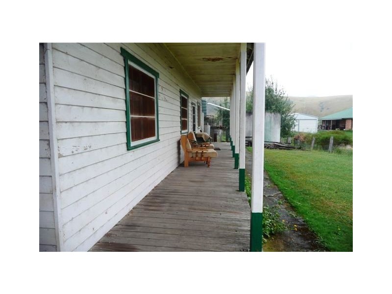 128 Lind Avenue, Dargo VIC 3862