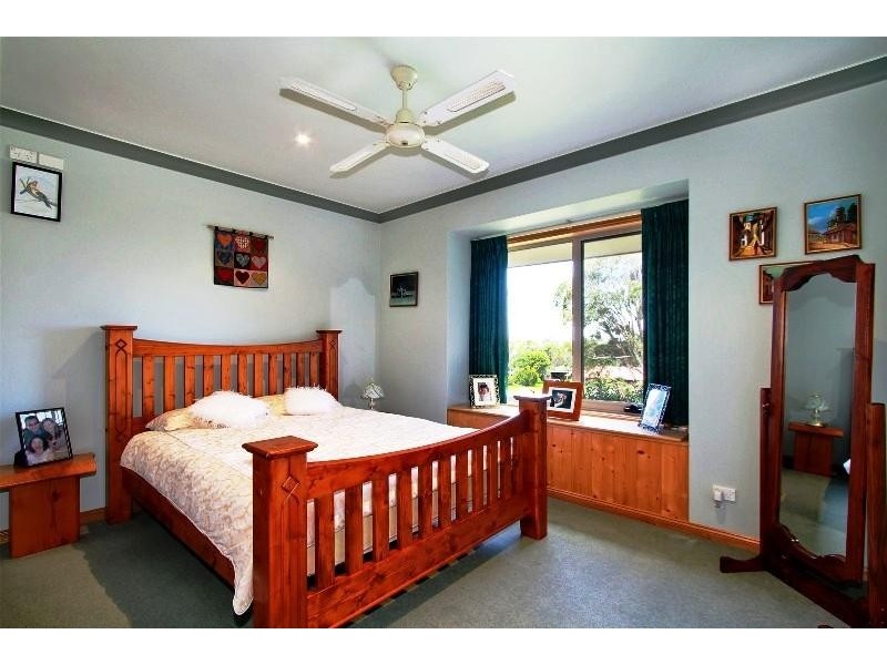 42 Racecourse Road, Heyfield VIC 3858