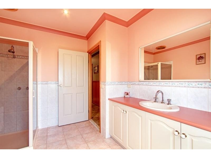 42 Racecourse Road, Heyfield VIC 3858