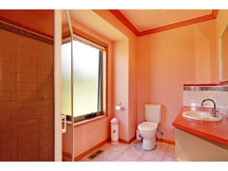 42 Racecourse Road, Heyfield VIC 3858