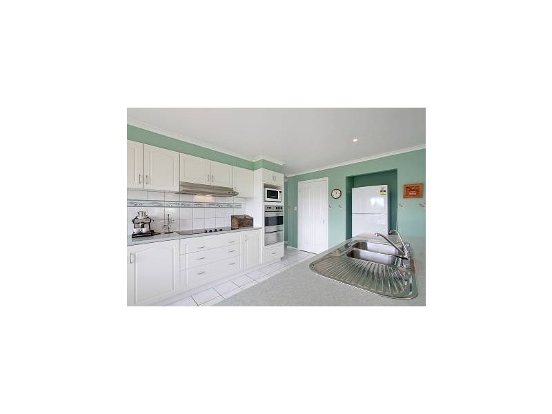 3 Gowrie Rise, Woodside Beach VIC 3874