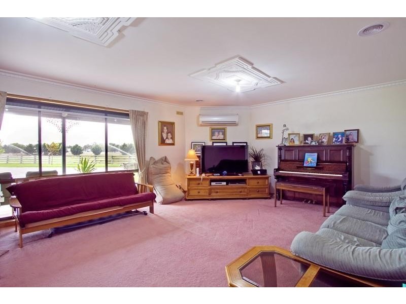 62 Maffra-Sale Road, Maffra VIC 3860