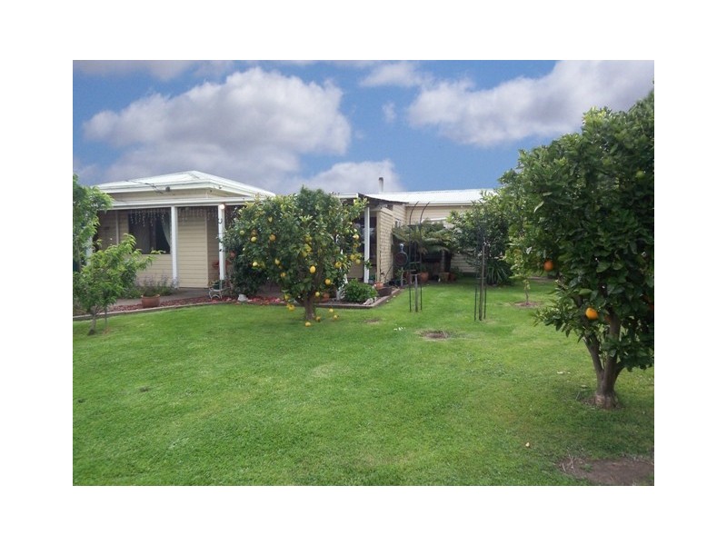 37 Mills Street, Heyfield VIC 3858