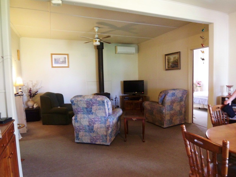 37 Mills Street, Heyfield VIC 3858