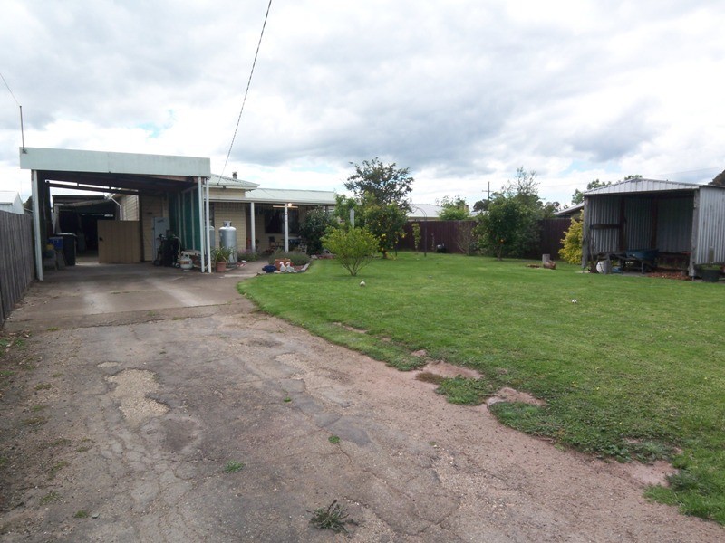 37 Mills Street, Heyfield VIC 3858