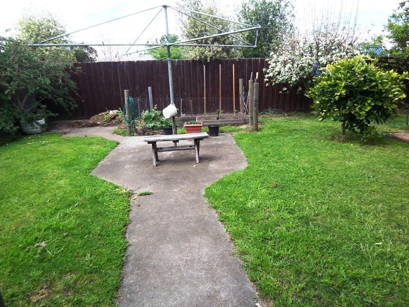 37 Mills Street, Heyfield VIC 3858