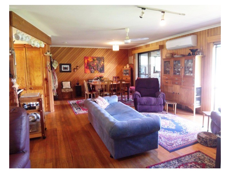 1137 Heyfield/Seaton Road, Seaton VIC 3858