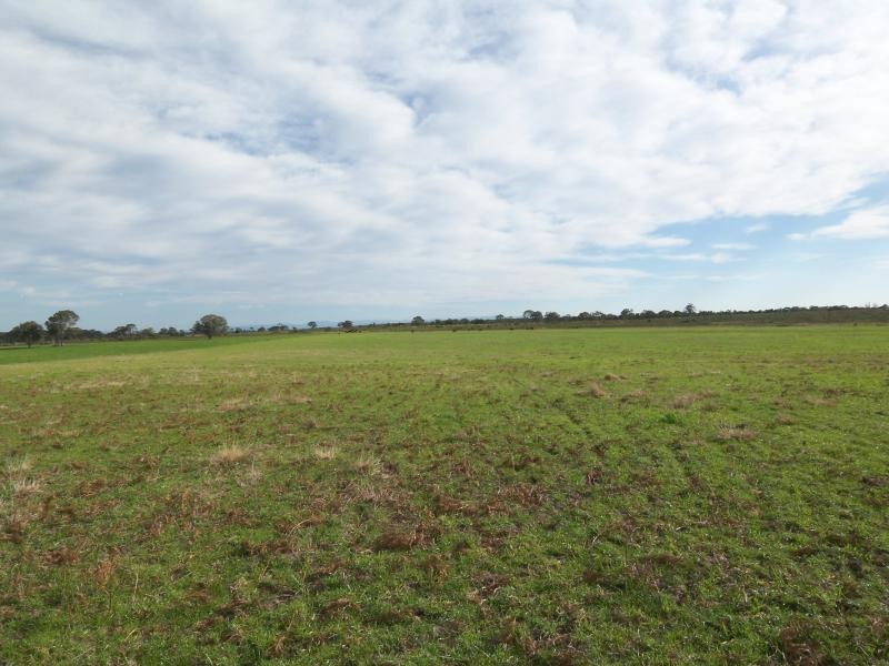 - Lindenow Meerlieu Road, Meerlieu VIC 3862