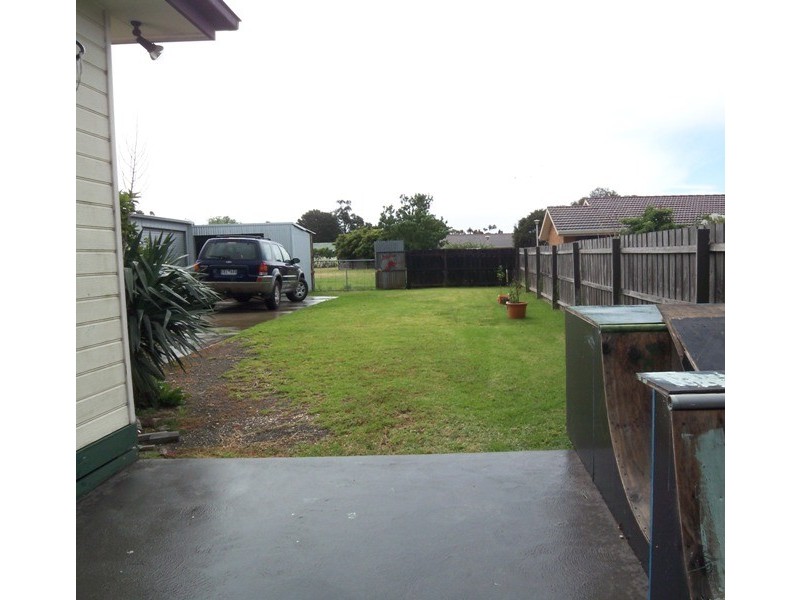 9 Clark Street, Heyfield VIC 3858