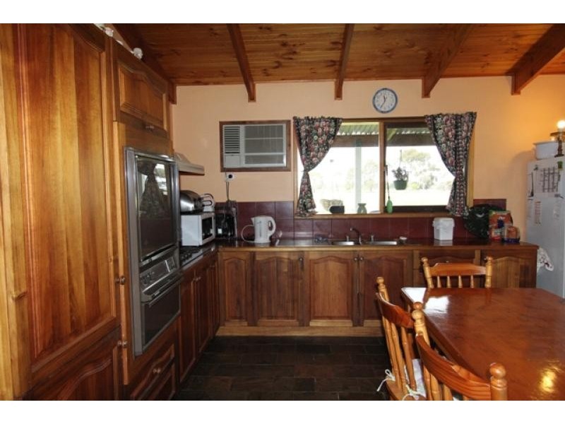 160 Boards Road, Seaspray VIC 3851