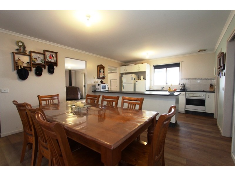 40 Muston’s Lane, Heyfield VIC 3858