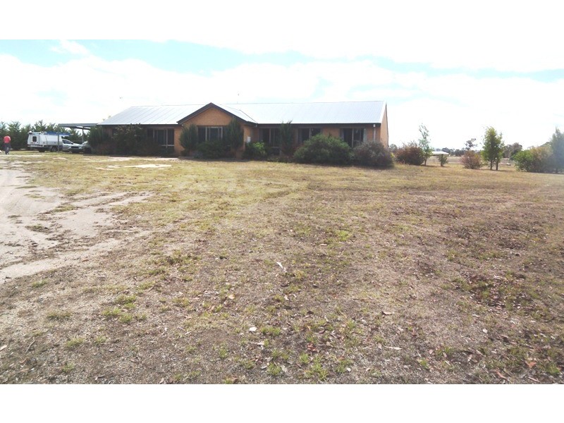 40 Muston’s Lane, Heyfield VIC 3858