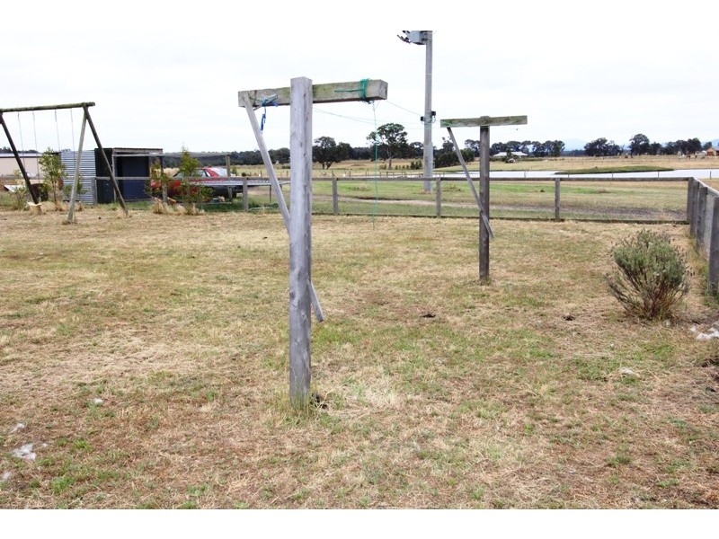 40 Muston’s Lane, Heyfield VIC 3858