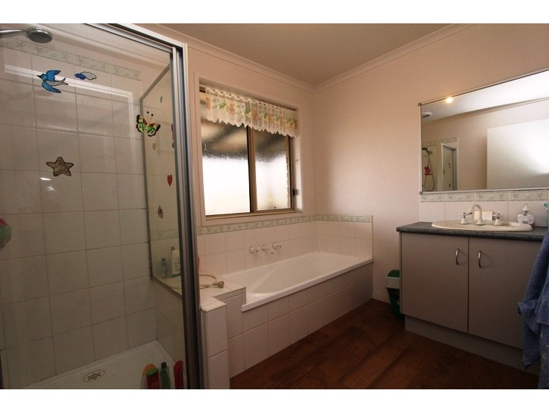 40 Muston’s Lane, Heyfield VIC 3858