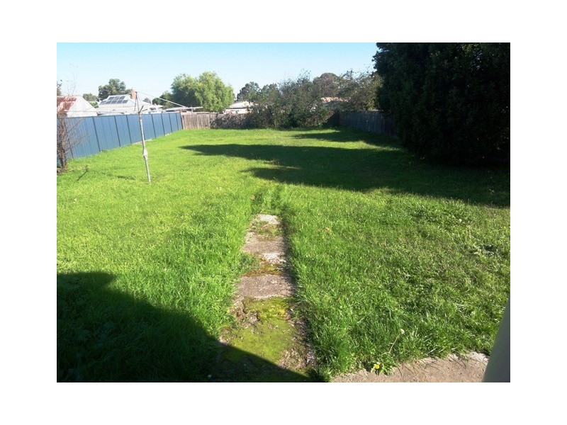 26 Mills Street, Heyfield VIC 3858
