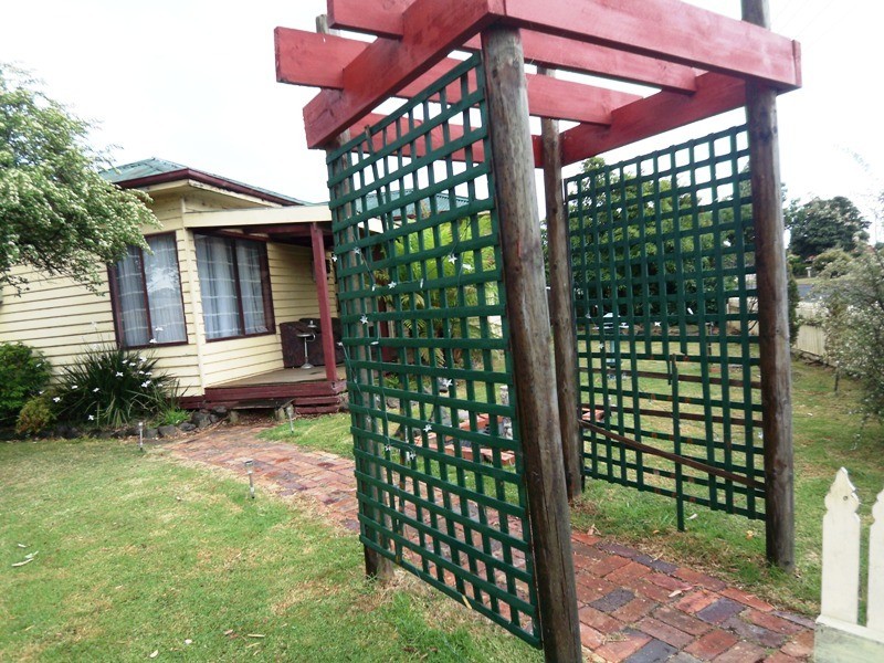 15 Anderson Street, Heyfield VIC 3858