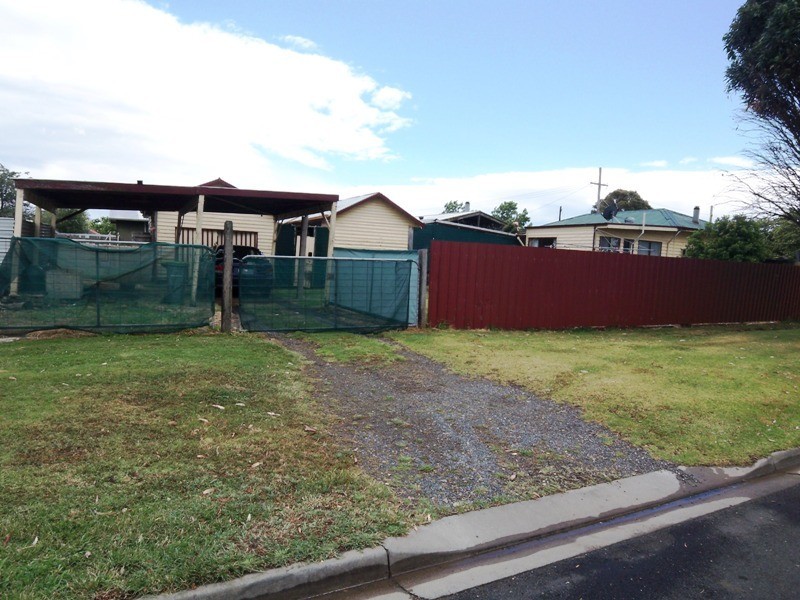 15 Anderson Street, Heyfield VIC 3858