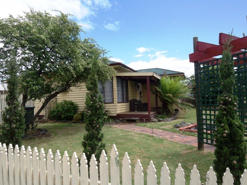 15 Anderson Street, Heyfield VIC 3858