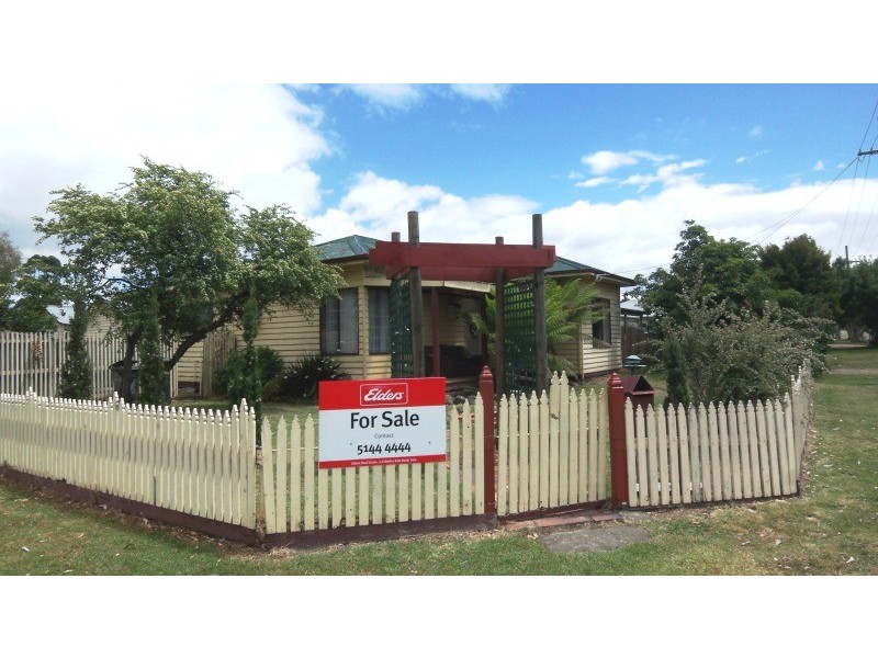 15 Anderson Street, Heyfield VIC 3858