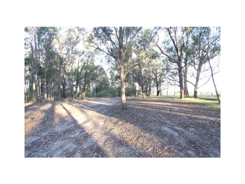 … Carrajung Woodside Rd, Woodside VIC 3874
