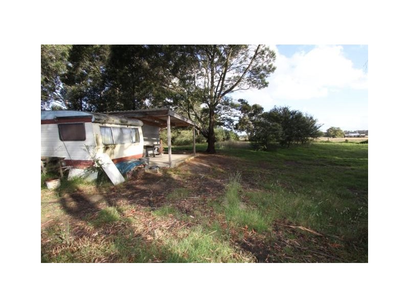 … Carrajung Woodside Rd, Woodside VIC 3874
