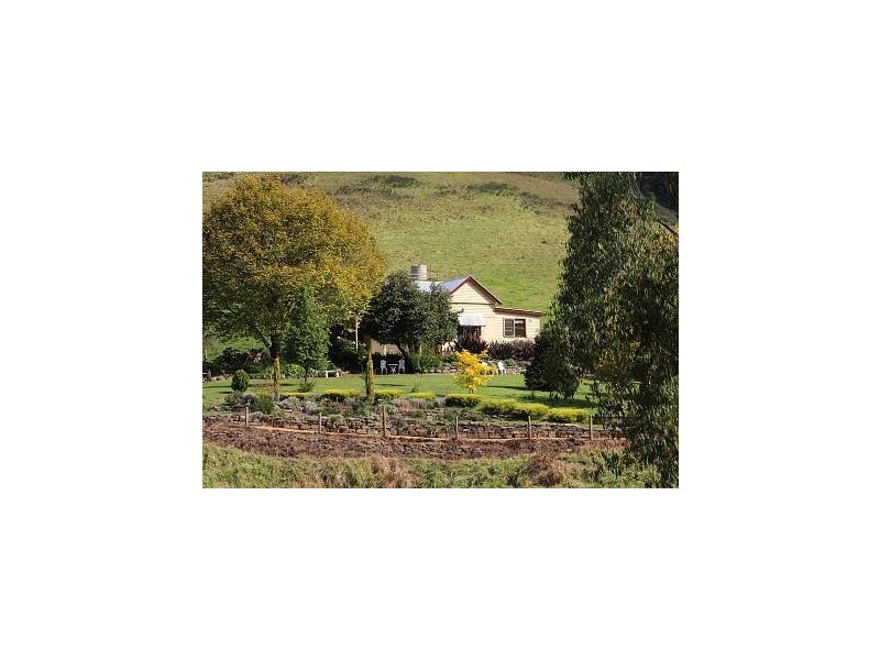 1321 Albert River Road, Hiawatha VIC 3971